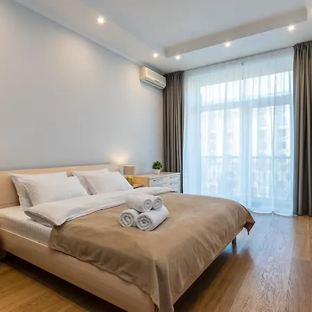 Khreschatyk. Independence Sq. 2 Br * Kiew